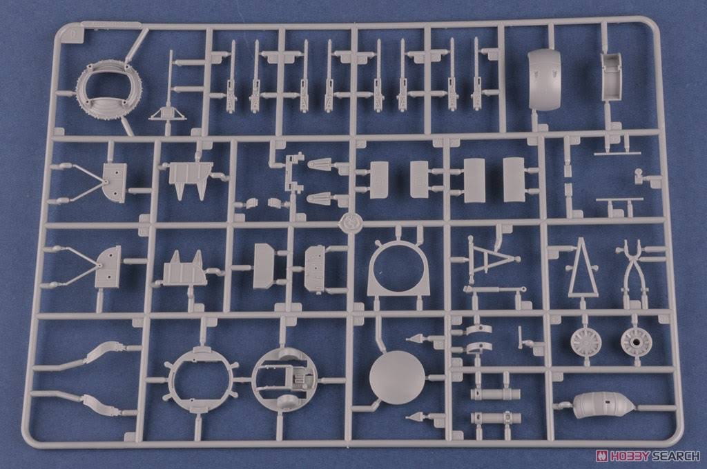 1/32 Consolidated B-24J Liberator Plastic Model Kit K930