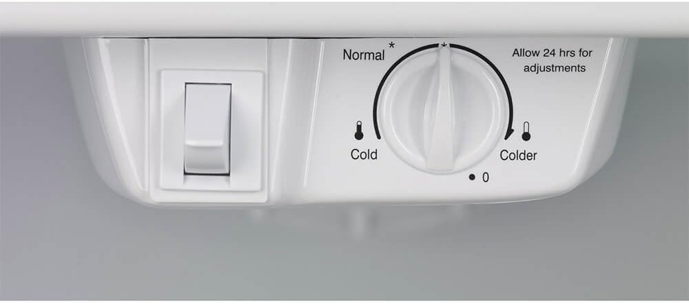 30 Inch Freestanding Top Freezer Refrigerator with 20.4 cu. ft. Total Capacity A5377