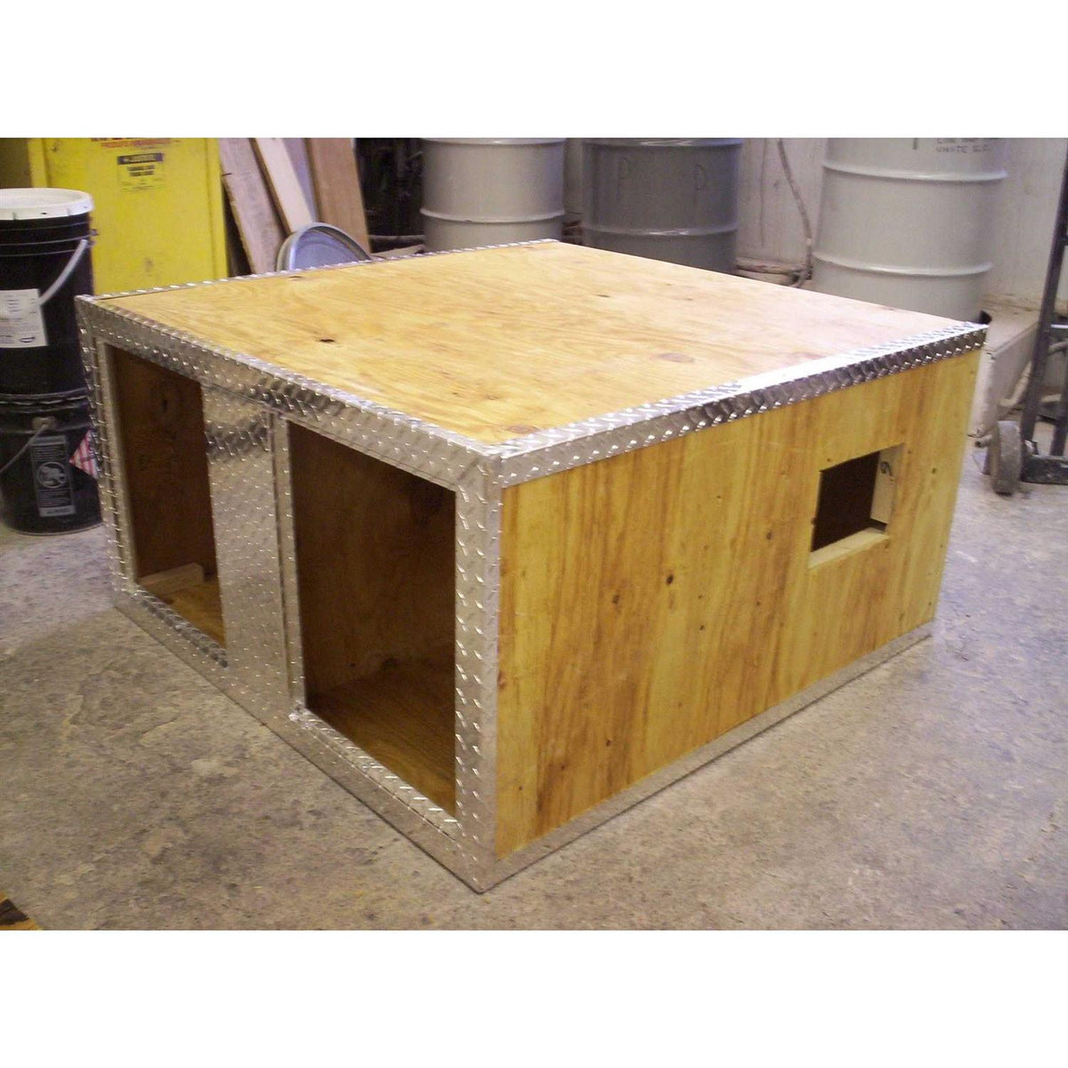 Dog Box C484