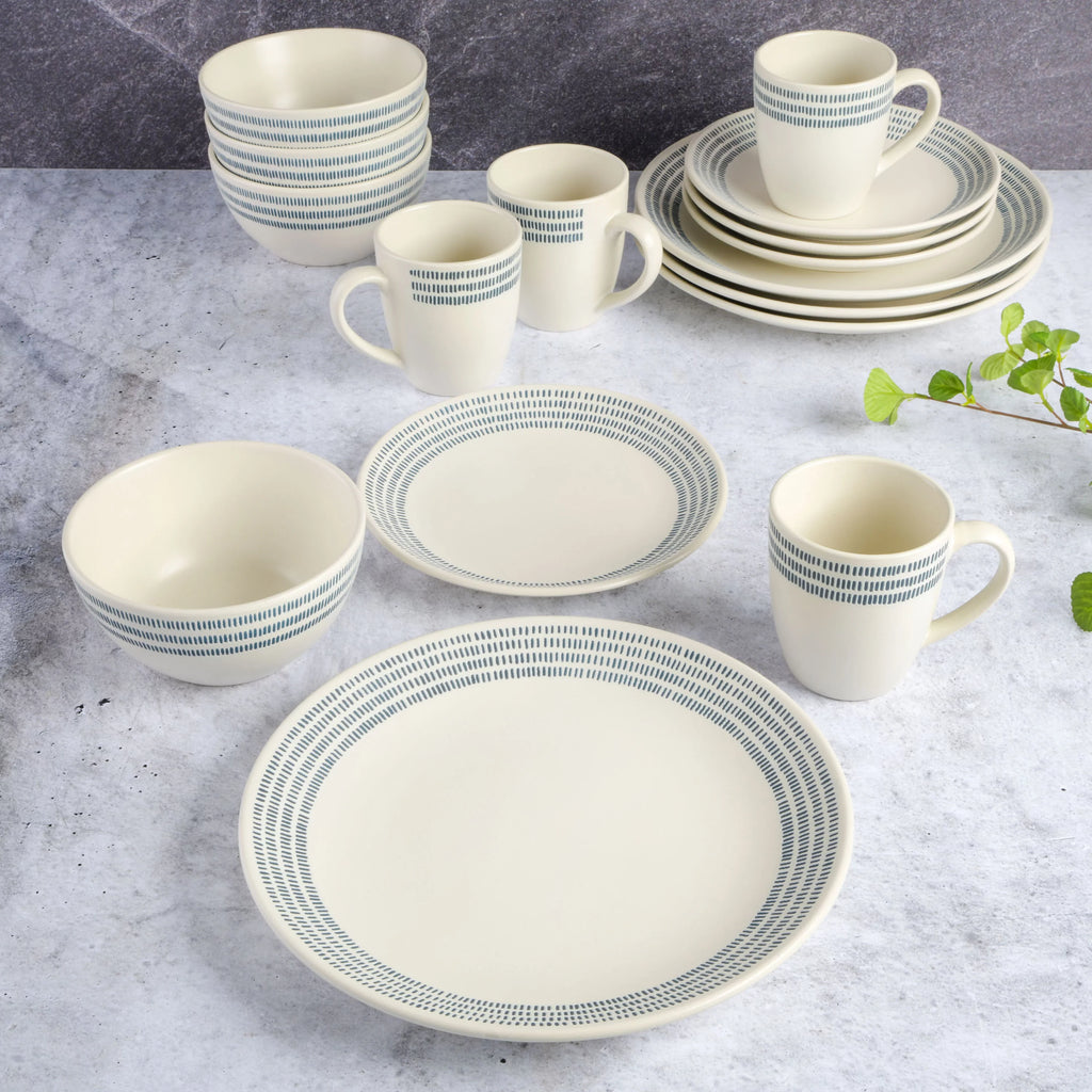 16-Piece White Stoneware Dinnerware Set I9871