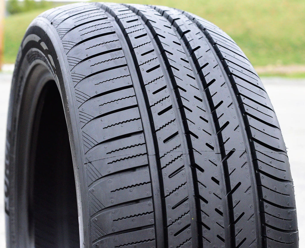 Set of 4 255/40R18 99Y XL High Performance Tires Y20603