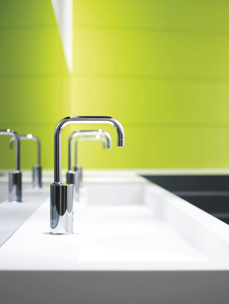 Polished Chrome Touchless Deck-Mount Faucet P9069