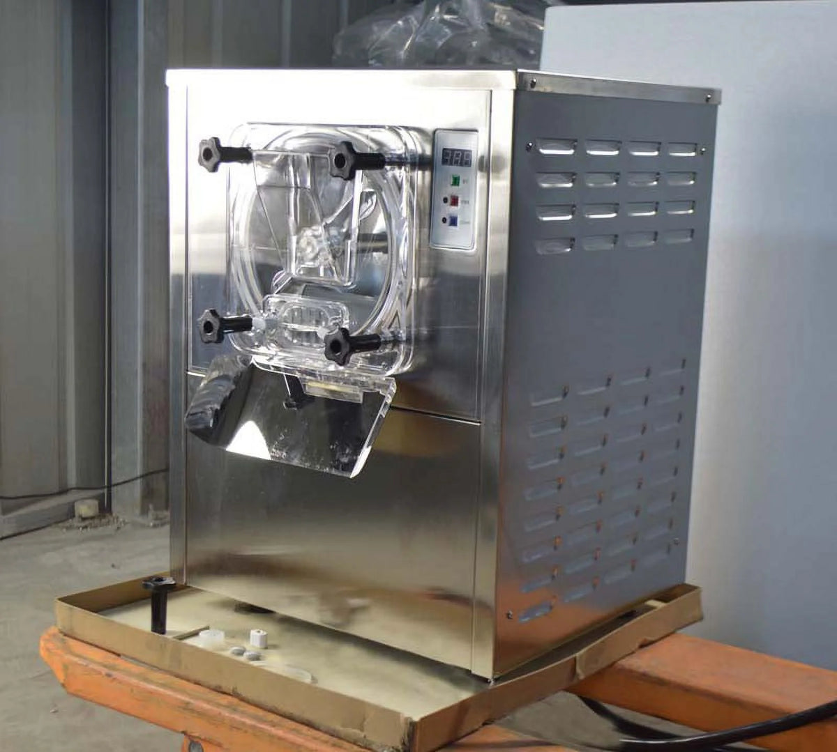 Commercial Desktop LCD Ice Cream Maker Y914402