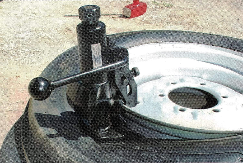 Tire Bead Breaker Manual Tool for Heavy Duty Tires W462647
