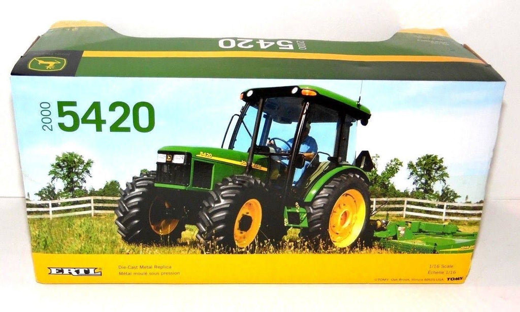Green Tractor with Cab Loader D7138