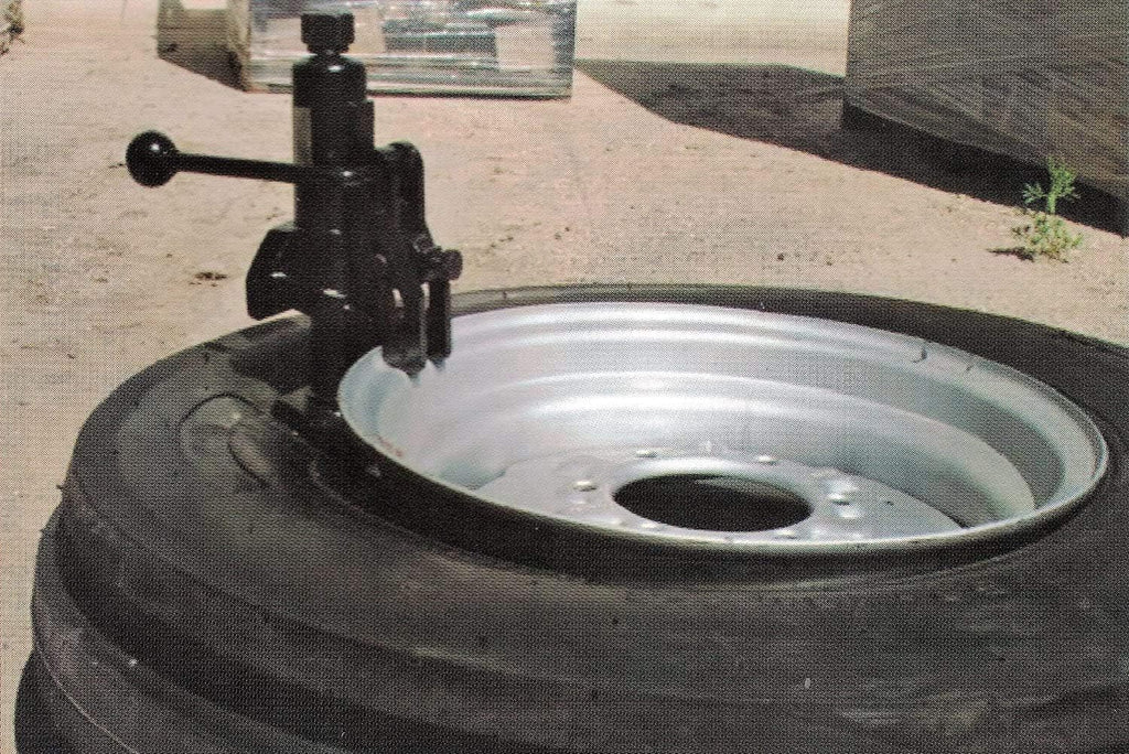 Tire Bead Breaker Manual Tool for Heavy Duty Tires W462647