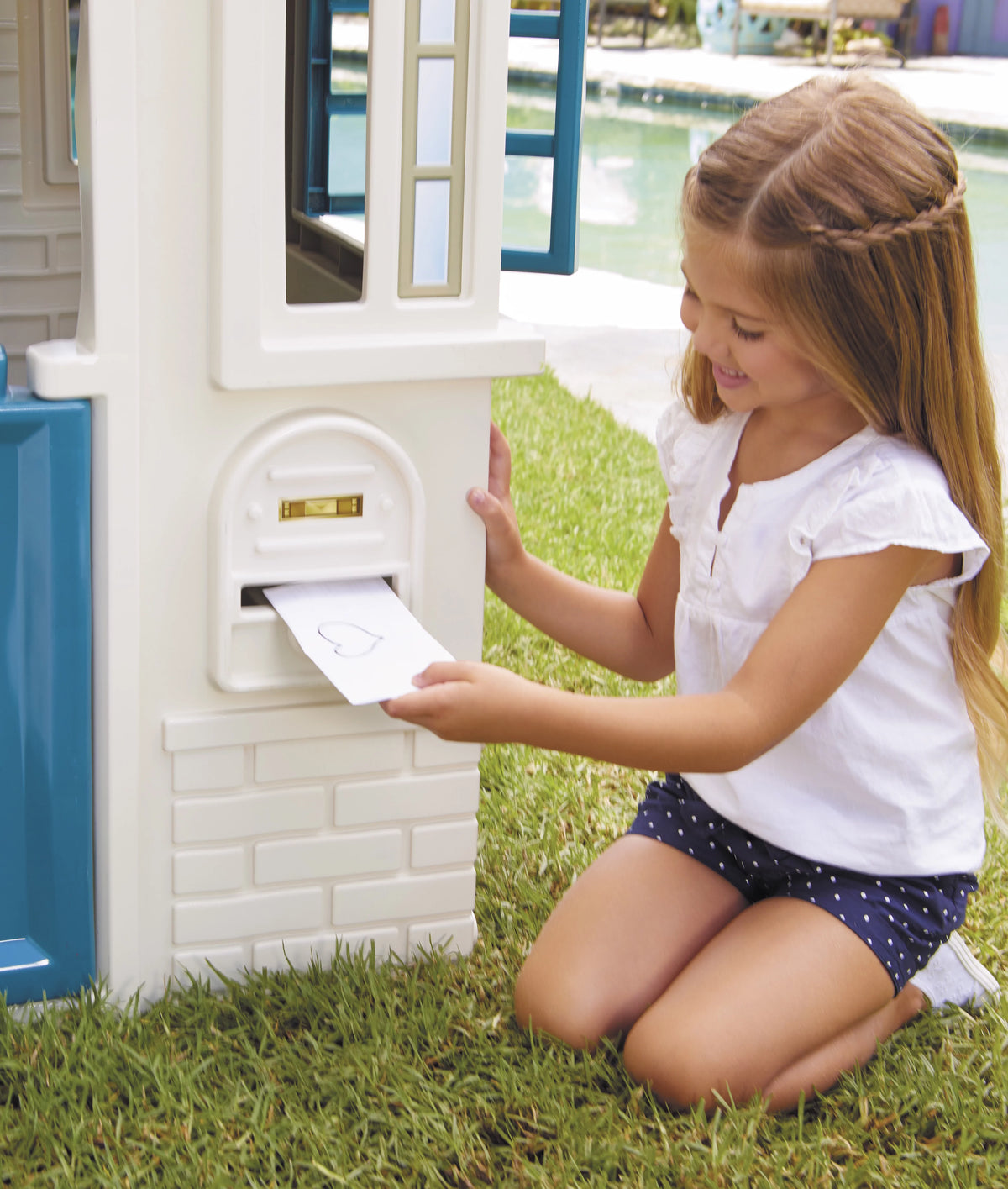 Blue Kids Pretend Playhouse with Working Door and Windows Q12893