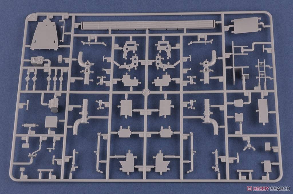 1/32 Consolidated B-24J Liberator Plastic Model Kit K930