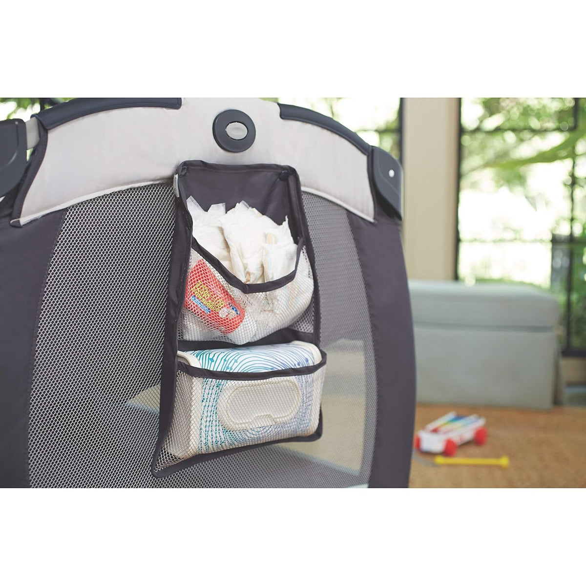 Playard with Reversible Seat & Changer S817