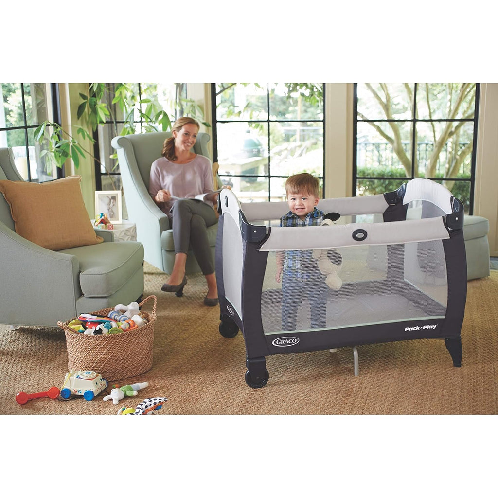 Playard with Reversible Seat & Changer S817