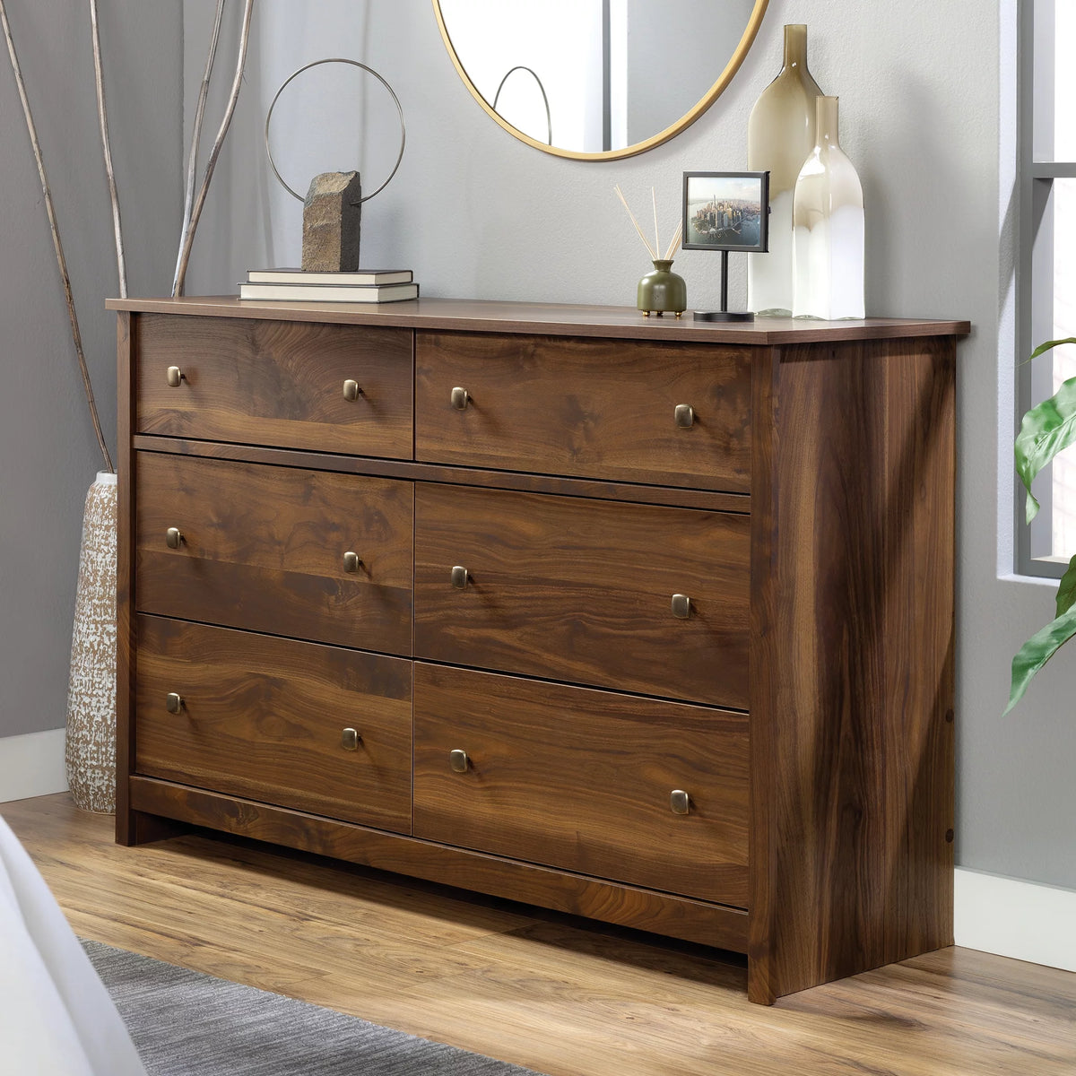 White 6-Drawer Dresser R1921