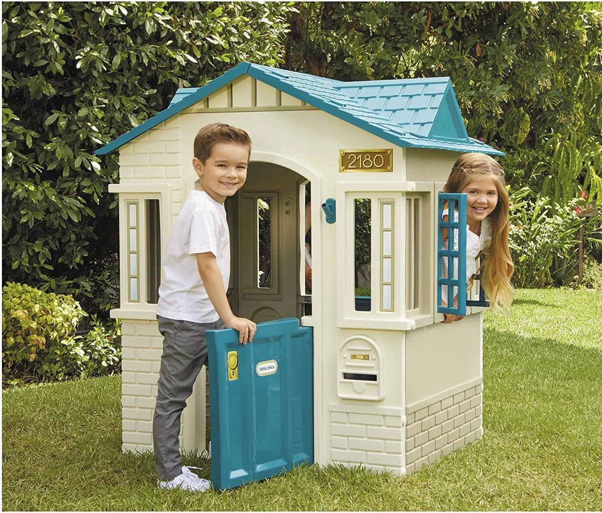 Blue Kids Pretend Playhouse with Working Door and Windows Q12893