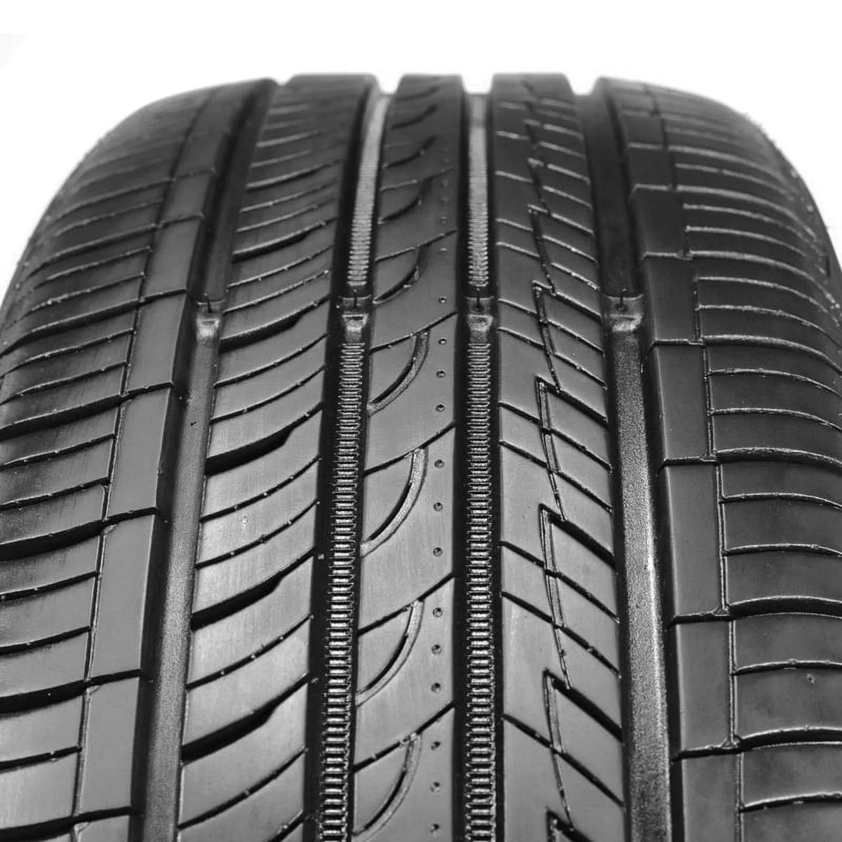 215/60R16 95H All Season Tire C389069