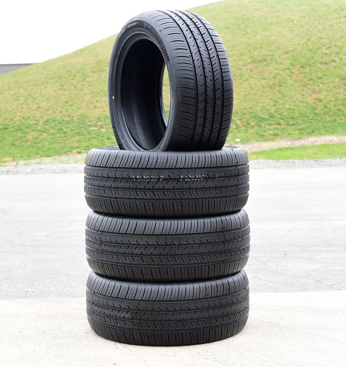 Set of 4 255/40R18 99Y XL High Performance Tires Y20603