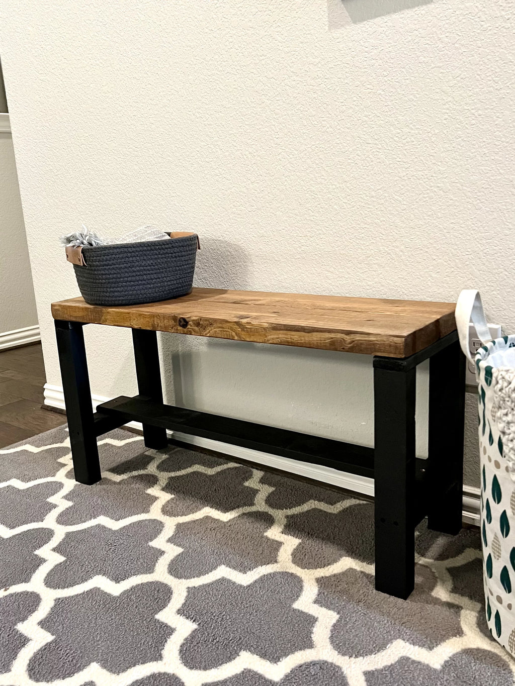 Two Tone Solid Pine Wood Entryway Accent Bench O980479